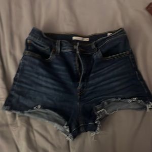 Jean (booty) shorts